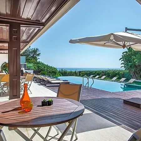 Olhos De Agua Sleeps 16 Pool Air Con Wifi * Olhos de Agua (Albufeira)