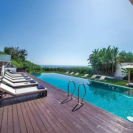 Olhos De Agua Sleeps 16 Pool Air Con Wifi *