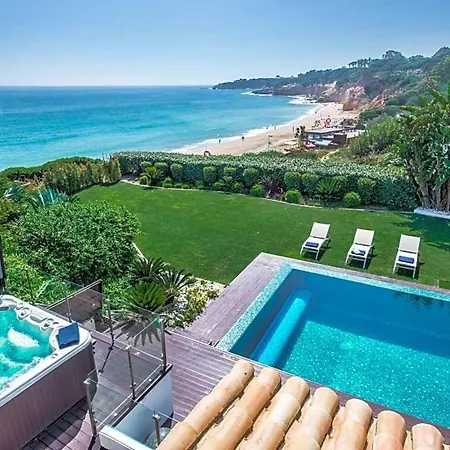 Olhos De Agua Sleeps 16 Pool Air Con Wifi Villa
