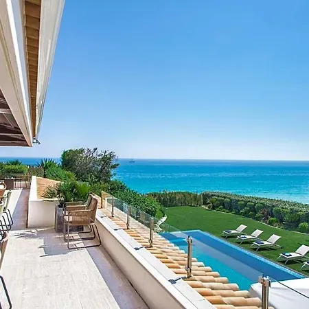 Villa Olhos De Agua Sleeps 16 Pool Air Con Wifi *